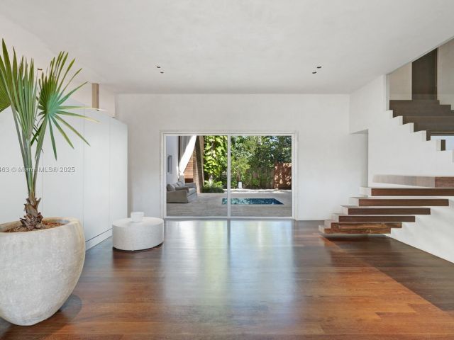 Продажа дома по адресу 1500 W 23rd St - фото 5872573