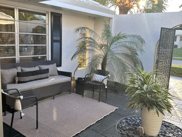 Дом в аренду по адресу 1080 Walnut Terrace - фото 6059355