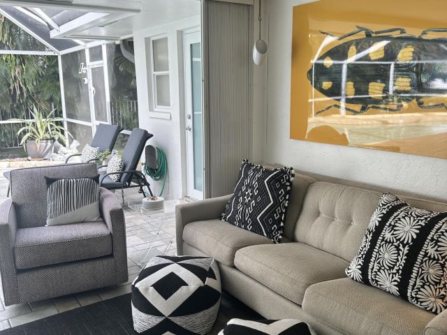 Дом в аренду по адресу 1080 Walnut Terrace - фото 6059371