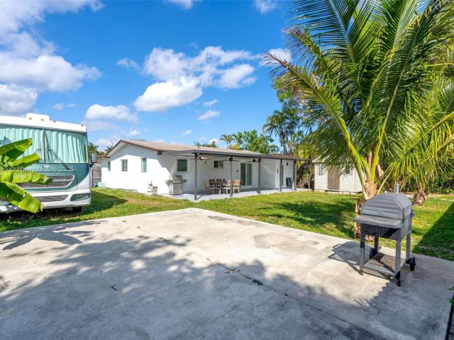 Продажа дома по адресу 14870 SW 297th St - фото 6256352