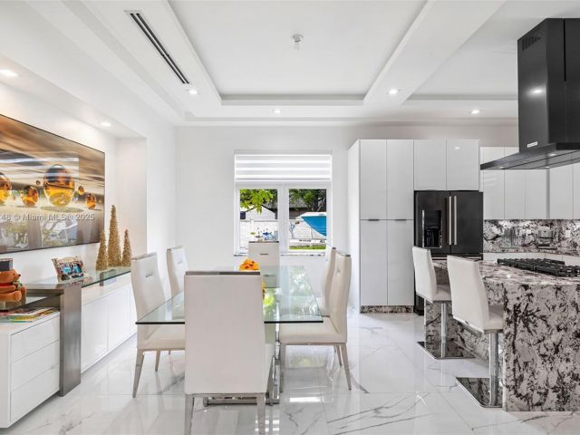 Продажа дома по адресу 5815 SW 107th Pl - фото 6072324