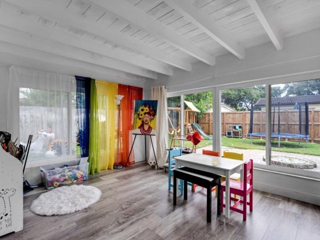 Продажа дома по адресу 315 S 57th Ave - фото 5938373