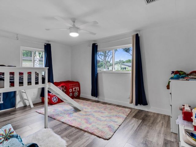 Продажа дома по адресу 315 S 57th Ave - фото 5938377