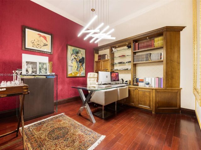 Продажа дома по адресу 3707 NE 214th St 14 - фото 5903947