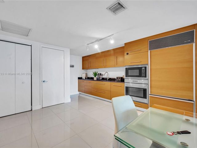 Продажа квартиры #1711 - фото 5915158