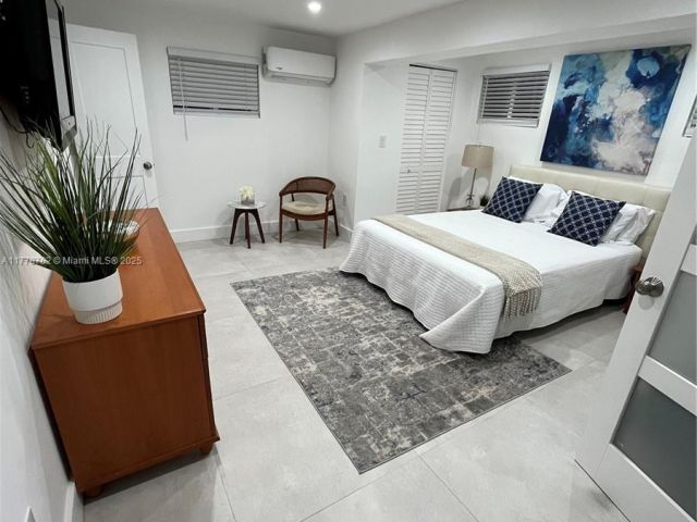 Дом в аренду по адресу 701 SW 9th Ave - фото 5939802