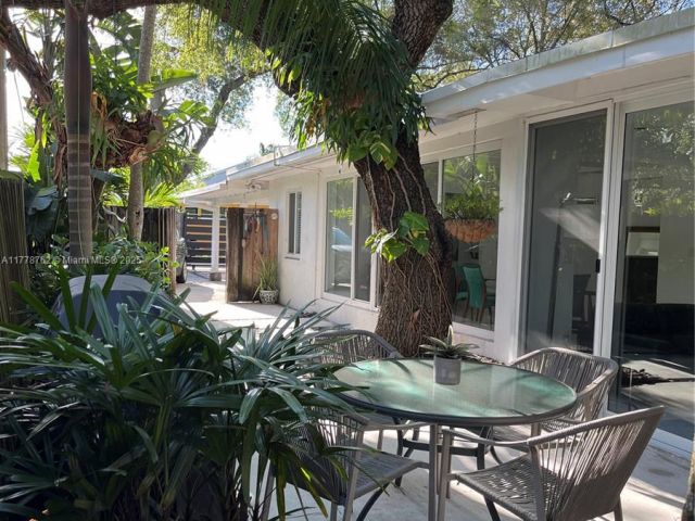 Дом в аренду по адресу 701 SW 9th Ave - фото 5939812