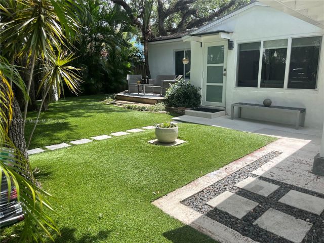 Дом в аренду по адресу 701 SW 9th Ave - фото 5939815