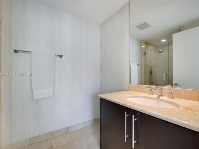 Продажа квартиры #2605 - фото 5915917