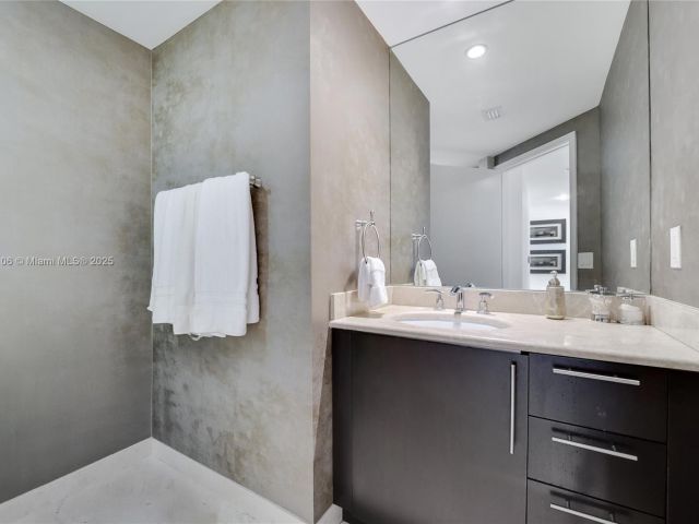 Продажа квартиры #2605 - фото 5915920