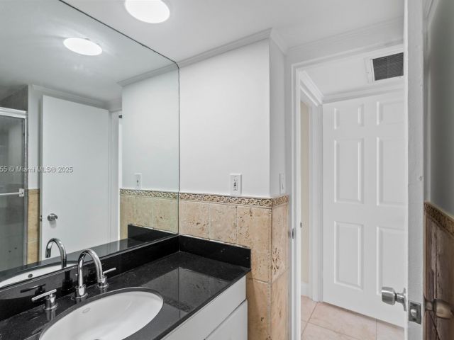 Квартира в аренду номер701 - фото 5906853