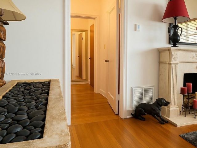 Продажа дома по адресу 2715 Galiano St - фото 5889359