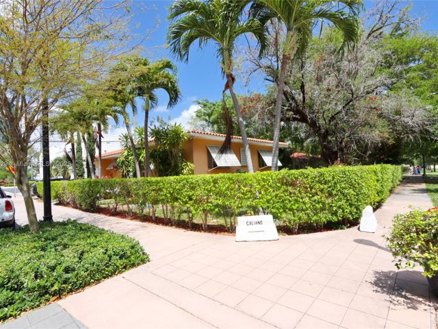 Продажа дома по адресу 2715 Galiano St - фото 5889365