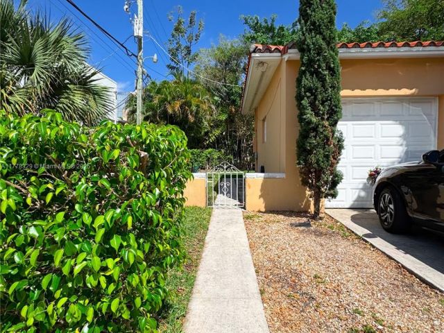 Продажа дома по адресу 2715 Galiano St - фото 5889366