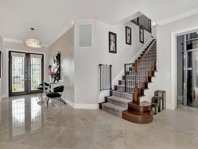 Дом в аренду по адресу 857 Havana Drive - фото 6378285