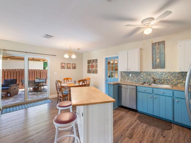 Продажа дома по адресу 2113 NE 29th Ct - фото 5984967