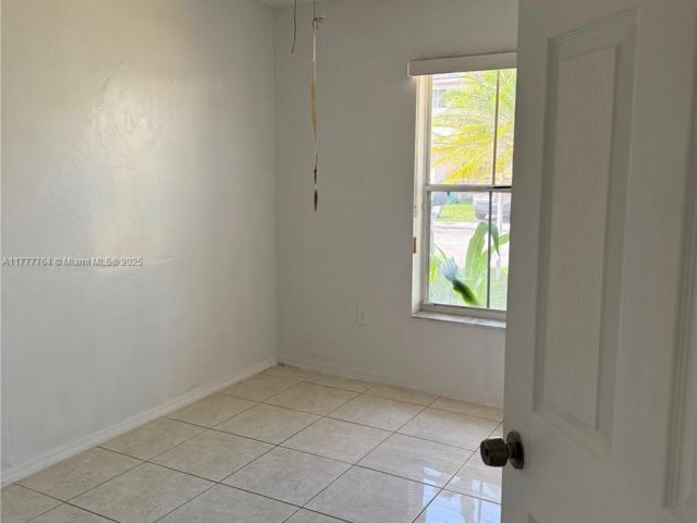 Продажа дома по адресу 12090 SW 250th Ter - фото 5870352