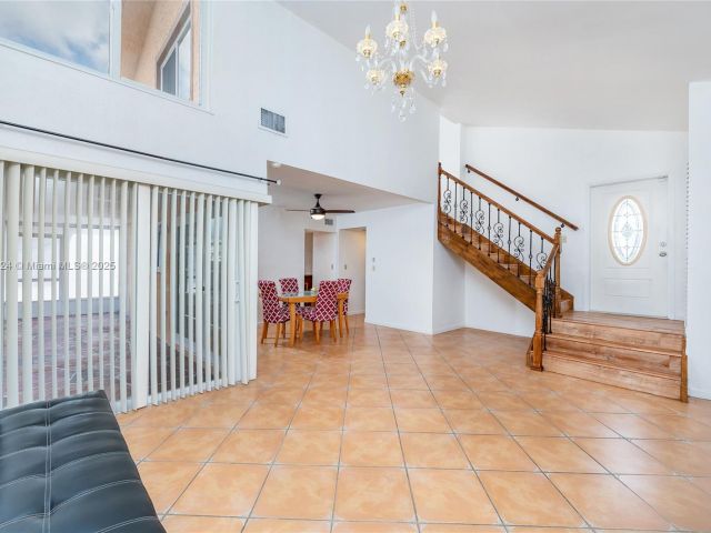 Продажа дома по адресу 1007 NW 106th Ave Cir - фото 6102650