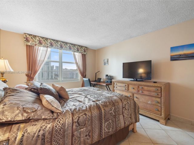 Квартира в аренду номер1124 - фото 5920377