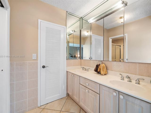 Квартира в аренду номер1124 - фото 7437190