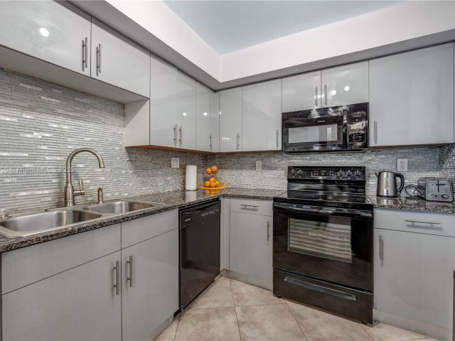 Квартира в аренду номер1015 - фото 5920345