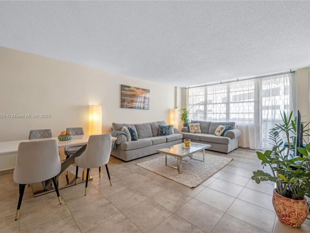 Квартира в аренду номер1015 - фото 5920352