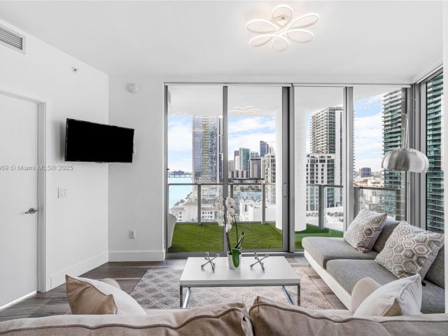 Продажа квартиры #1609 - фото 5925744