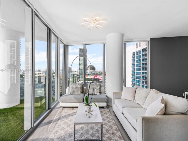 Продажа квартиры #1609 - фото 5925745