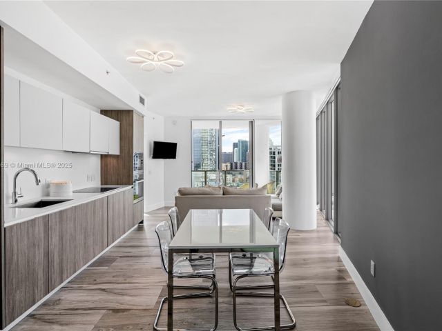 Продажа квартиры #1609 - фото 5925750