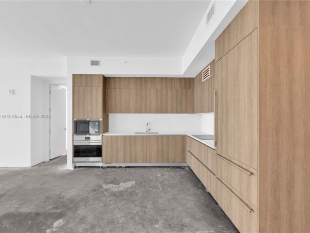 Продажа квартиры #1502 - фото 5910800