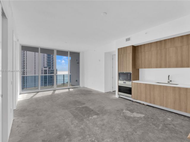 Продажа квартиры #1502 - фото 5910805