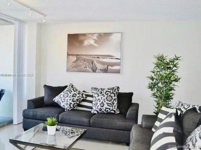 Продажа квартиры #10K - фото 5920496