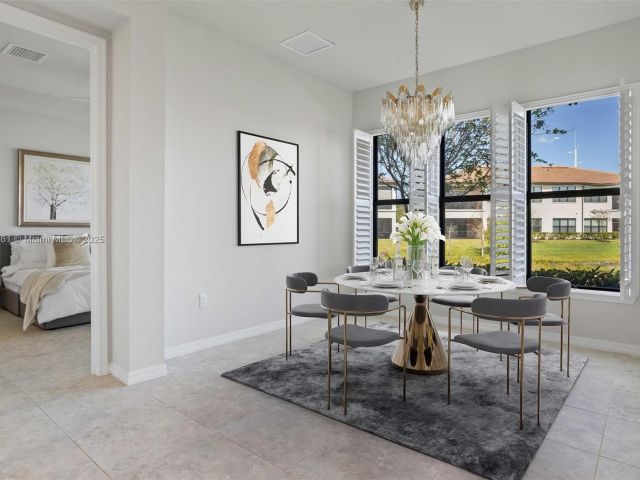 Продажа дома по адресу 21824 Canadensis Cir 102 - фото 5862006