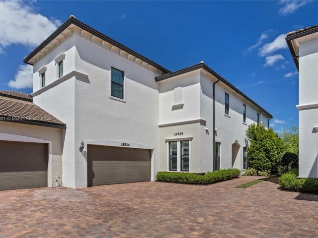 Продажа дома по адресу 21824 Canadensis Cir 102 - фото 5862016