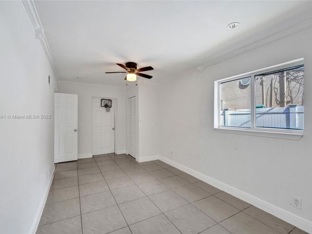 Продажа дома по адресу 924 N 30th Rd - фото 5876680