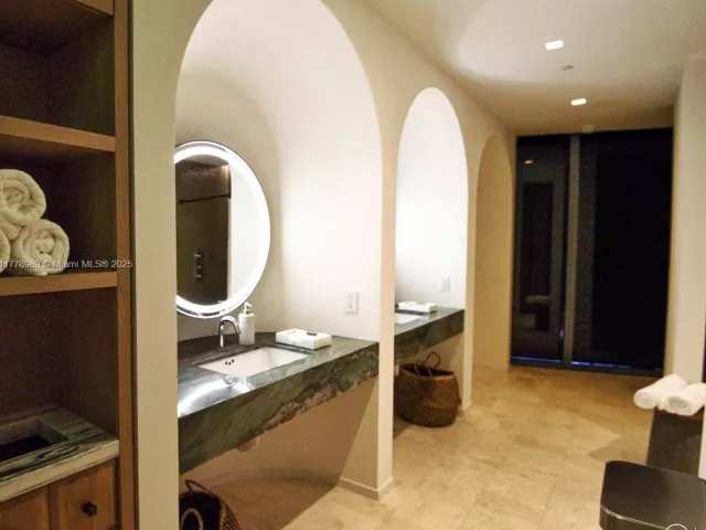 Продажа квартиры #5108 - фото 5917178