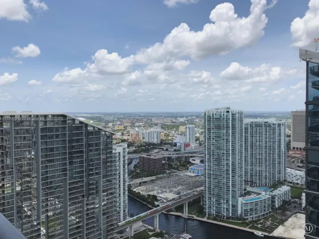 Продажа квартиры #5108 - фото 5917182