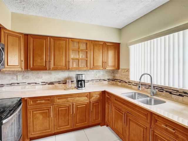 Продажа дома по адресу  - фото 5960133