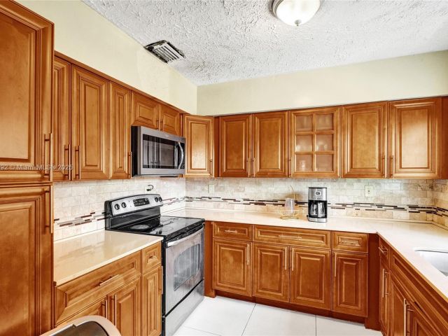 Продажа дома по адресу  - фото 5960136