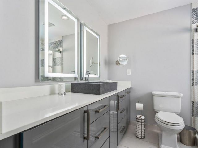 Дом в аренду по адресу 717 Heron Drive - фото 5880210