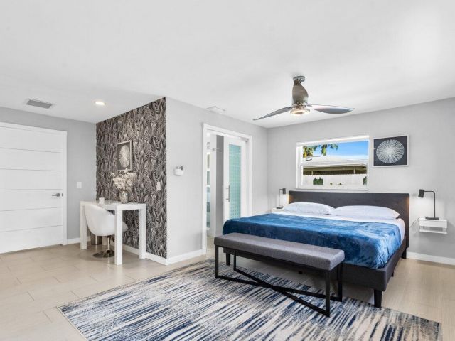 Дом в аренду по адресу 717 Heron Drive - фото 5880212