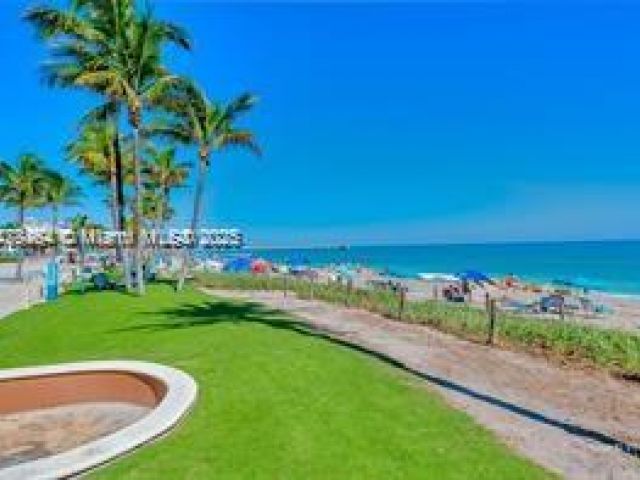 Дом в аренду по адресу 2051 SE 3rd St TH11 - фото 5895424