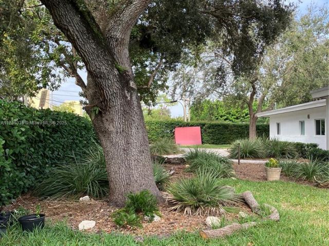 Дом в аренду по адресу 5495 SW 68th Ave - фото 6056348