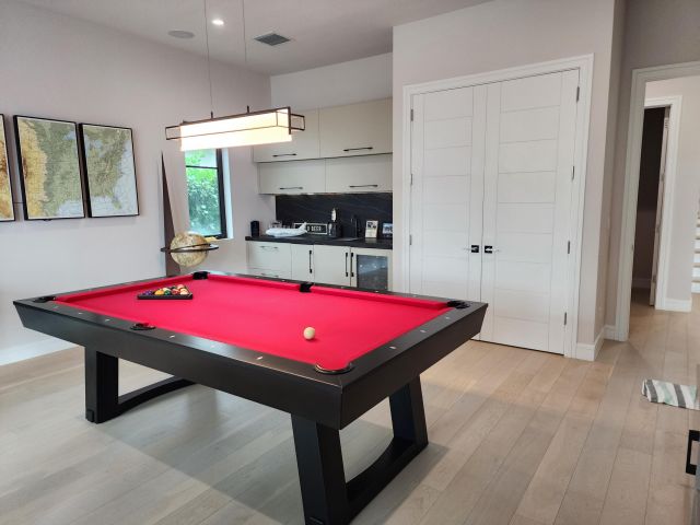 Продажа дома по адресу 770 Enfield Street - фото 5942713