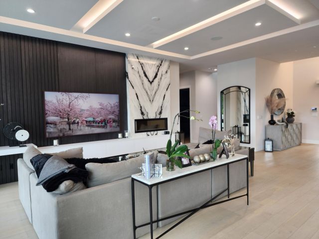 Продажа дома по адресу 770 Enfield Street - фото 5942714