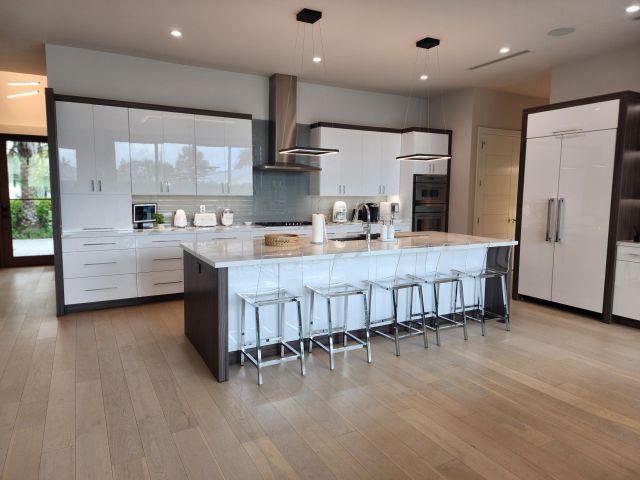 Продажа дома по адресу 770 Enfield Street - фото 5942719