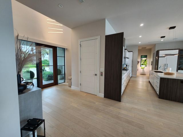 Продажа дома по адресу 770 Enfield Street - фото 5942722