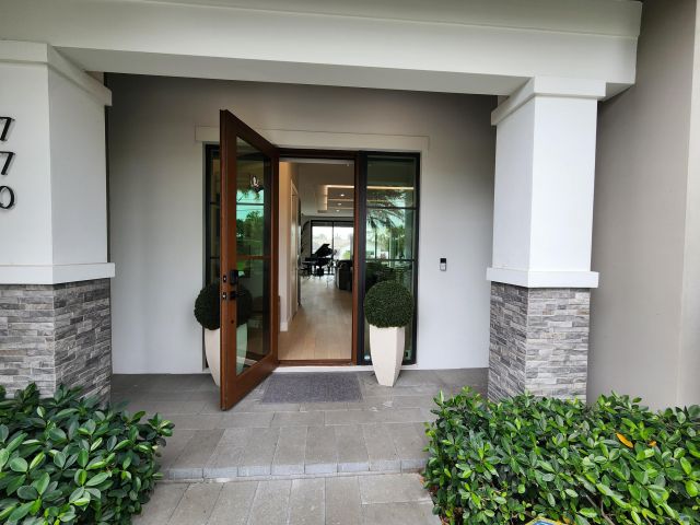 Продажа дома по адресу 770 Enfield Street - фото 5942723