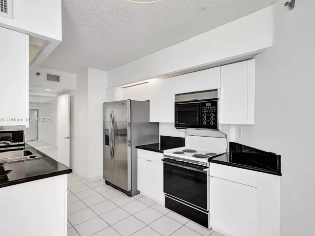 Продажа квартиры #2715 - фото 5963993