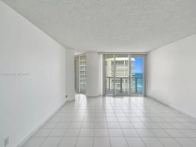 Продажа квартиры #2715 - фото 5963995